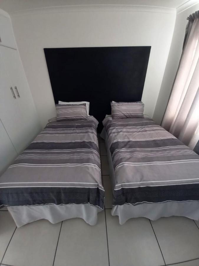 North Beach Durban Apartments Экстерьер фото