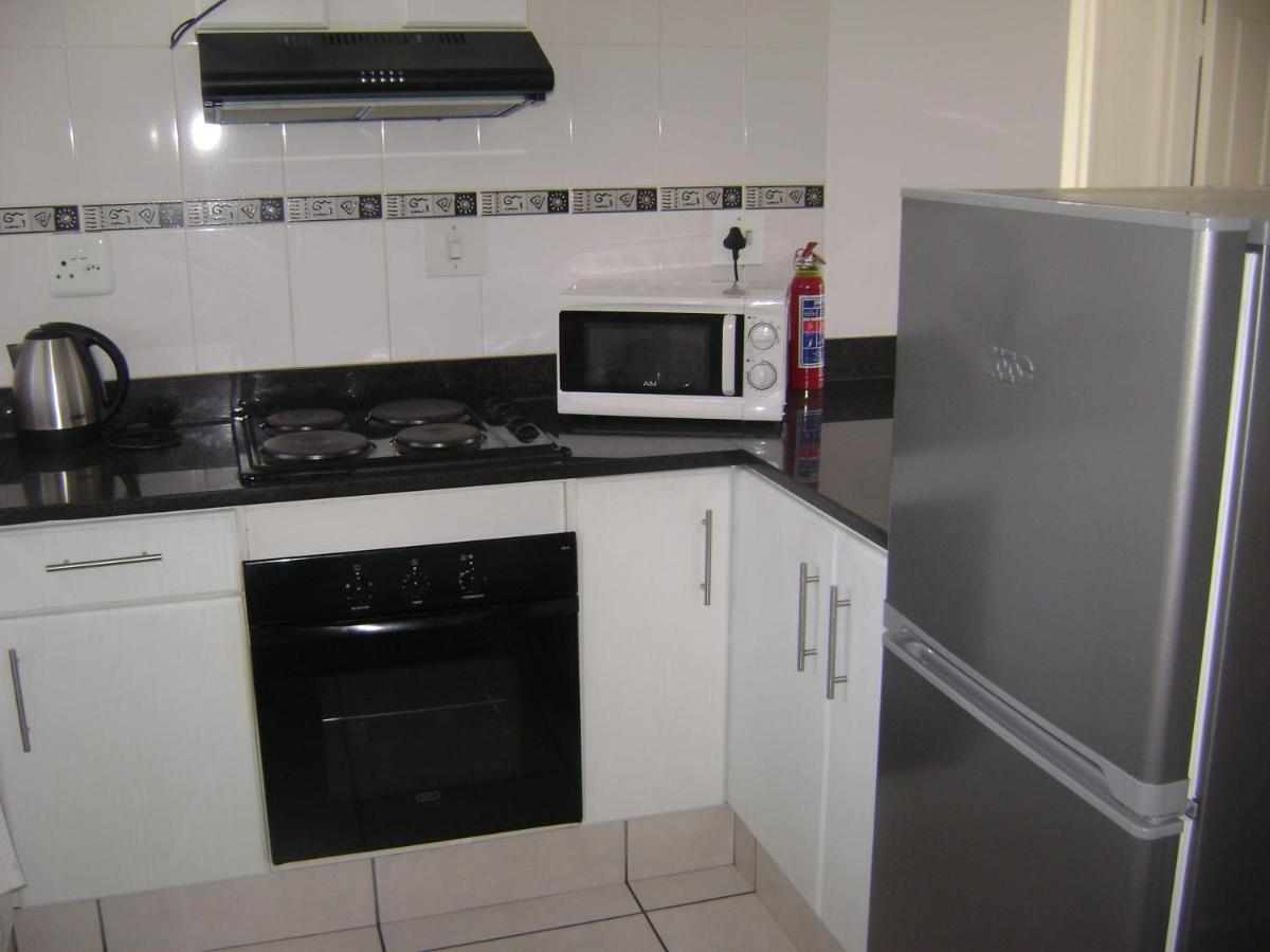 North Beach Durban Apartments Экстерьер фото