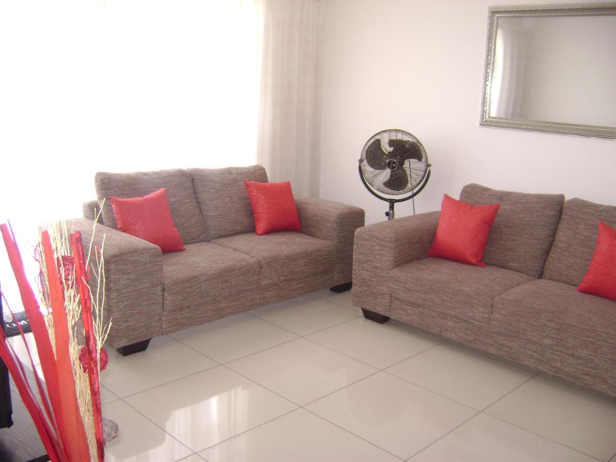 North Beach Durban Apartments Экстерьер фото