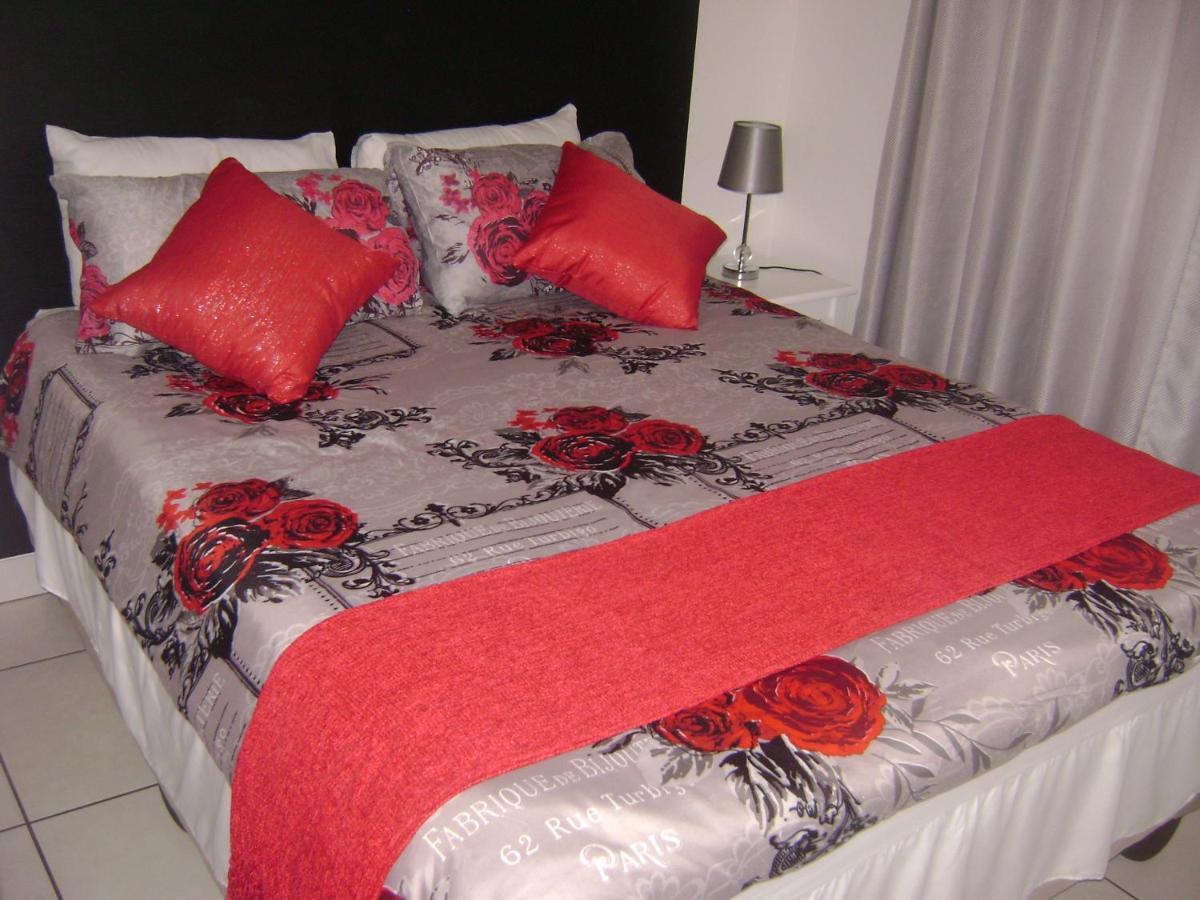 North Beach Durban Apartments Экстерьер фото