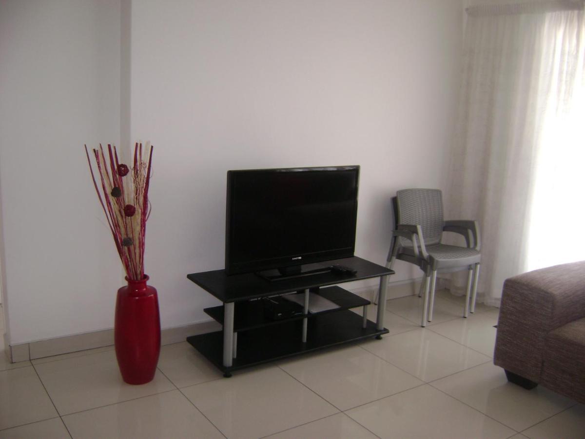 North Beach Durban Apartments Экстерьер фото