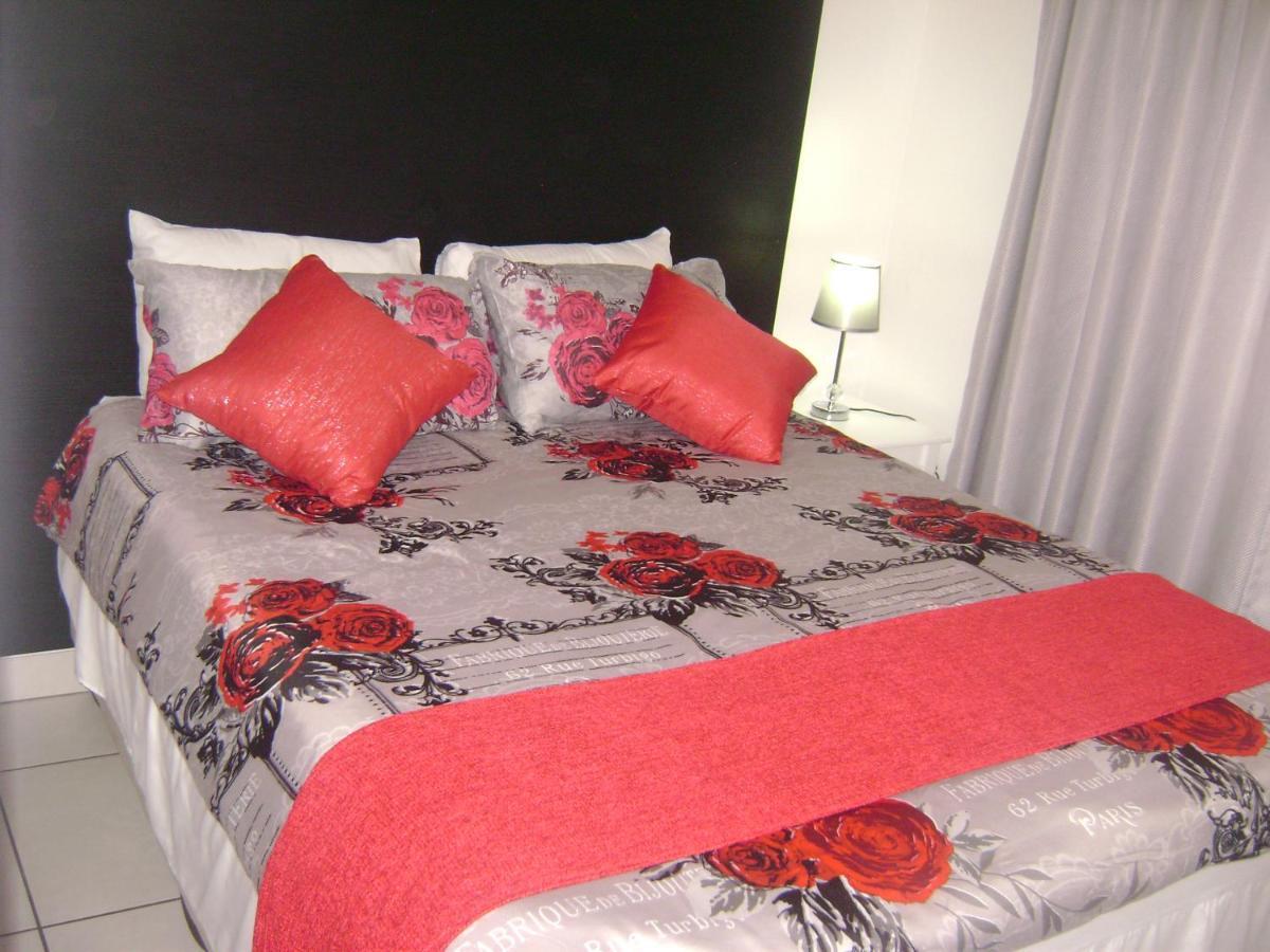 North Beach Durban Apartments Экстерьер фото