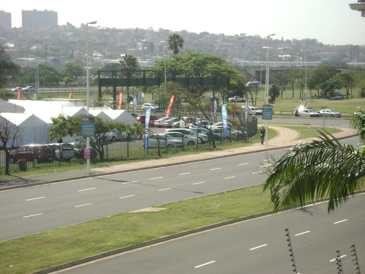 North Beach Durban Apartments Экстерьер фото