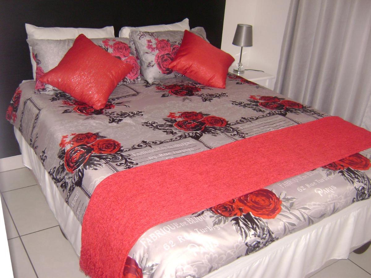 North Beach Durban Apartments Экстерьер фото