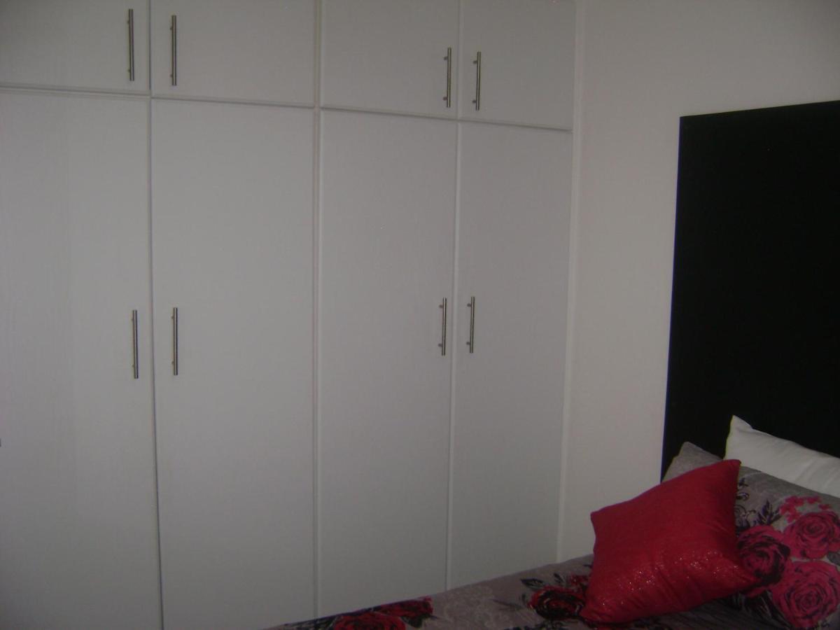North Beach Durban Apartments Экстерьер фото
